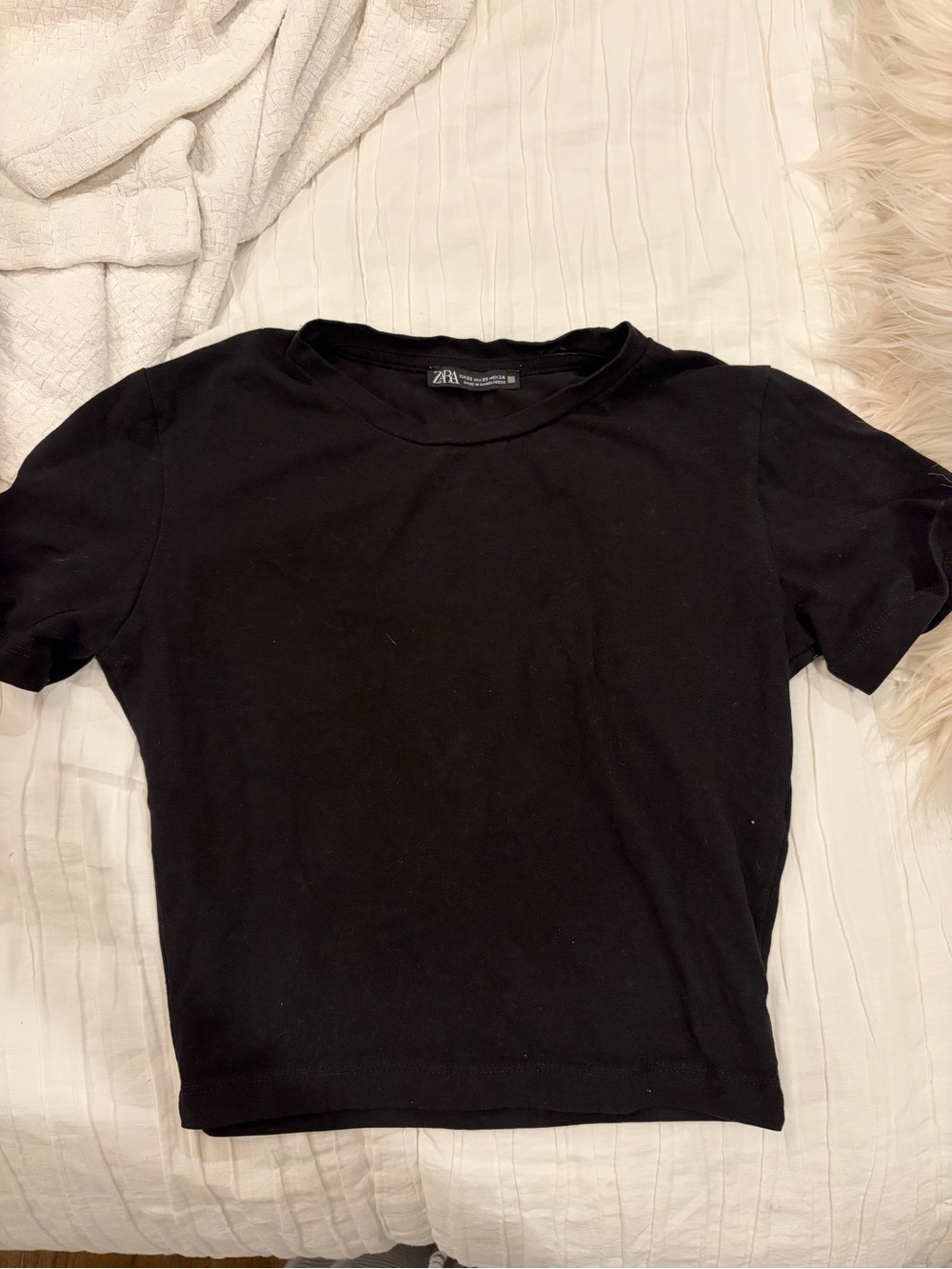 ZARA Black Short Sleeve Crew Tee